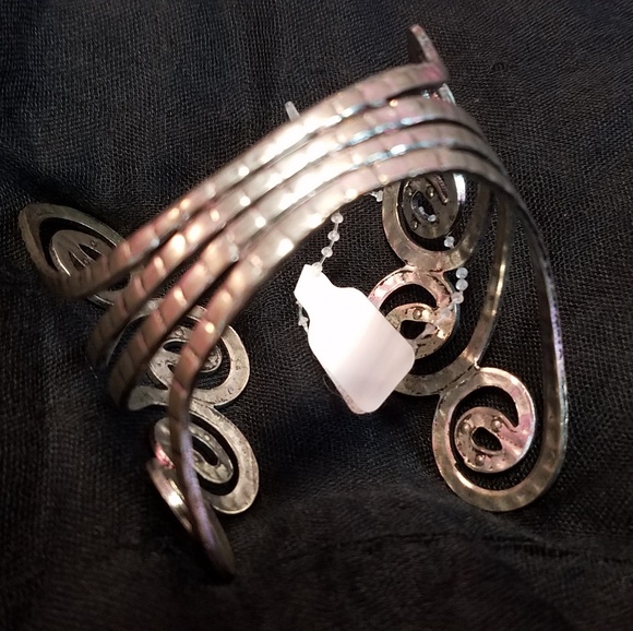 Bracelet - Picture 4 of 4